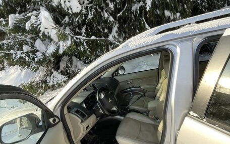 Mitsubishi Outlander III рестайлинг 3, 2008 год, 1 100 000 рублей, 5 фотография
