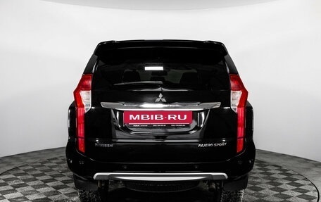 Mitsubishi Pajero Sport III рестайлинг, 2017 год, 2 399 000 рублей, 6 фотография