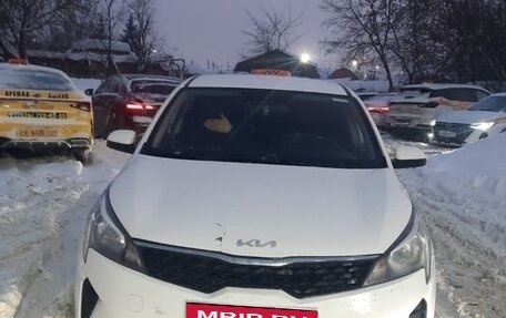 KIA Rio IV, 2021 год, 950 000 рублей, 1 фотография