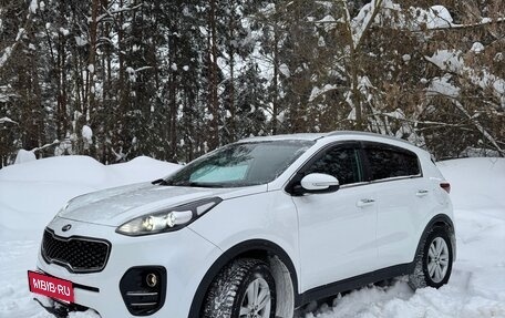 KIA Sportage IV рестайлинг, 2017 год, 2 100 000 рублей, 3 фотография