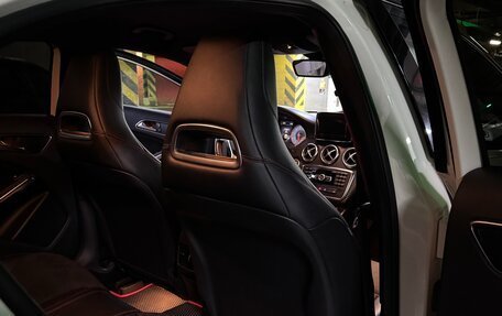 Mercedes-Benz A-Класс, 2015 год, 1 890 000 рублей, 10 фотография