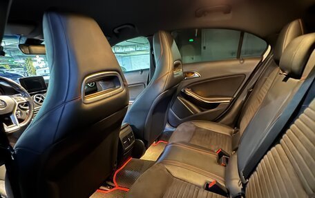 Mercedes-Benz A-Класс, 2015 год, 1 890 000 рублей, 13 фотография