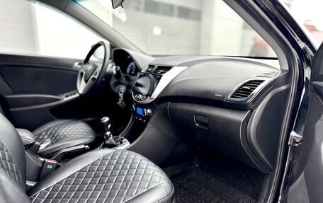 Hyundai Solaris II рестайлинг, 2011 год, 630 000 рублей, 3 фотография