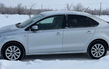 Volkswagen Polo VI (EU Market), 2015 год, 850 000 рублей, 2 фотография