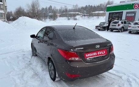 Hyundai Solaris II рестайлинг, 2015 год, 750 000 рублей, 9 фотография