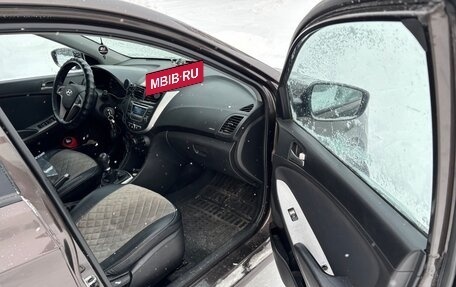 Hyundai Solaris II рестайлинг, 2015 год, 750 000 рублей, 3 фотография