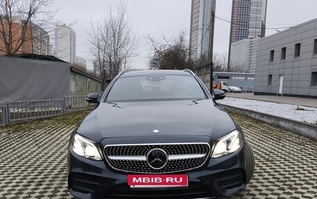 Mercedes-Benz E-Класс, 2019 год, 3 897 000 рублей, 3 фотография