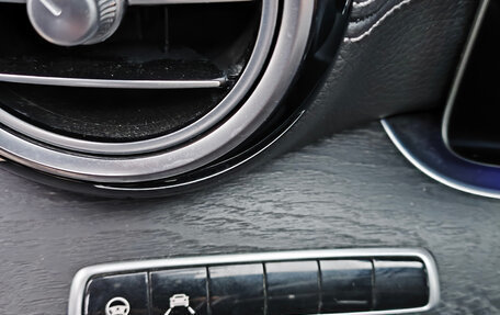 Mercedes-Benz E-Класс, 2019 год, 3 897 000 рублей, 20 фотография