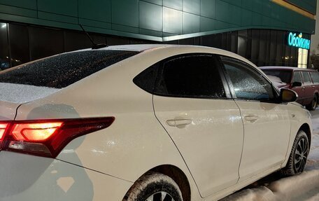 Hyundai Solaris II рестайлинг, 2017 год, 790 000 рублей, 5 фотография