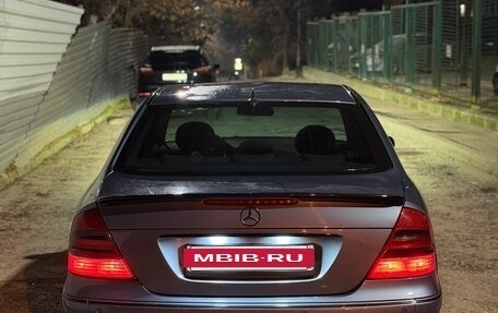 Mercedes-Benz E-Класс, 2003 год, 800 000 рублей, 4 фотография