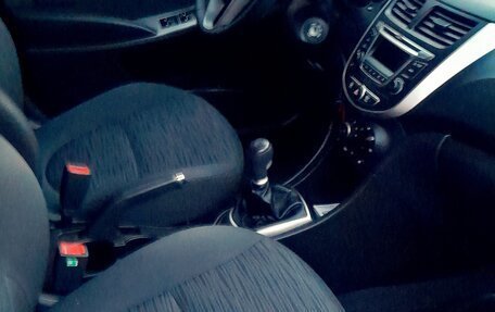 Hyundai Solaris II рестайлинг, 2014 год, 920 000 рублей, 15 фотография