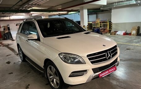 Mercedes-Benz M-Класс, 2012 год, 2 200 000 рублей, 2 фотография
