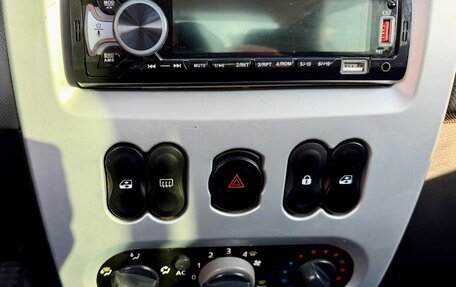 Renault Logan I, 2010 год, 465 000 рублей, 14 фотография