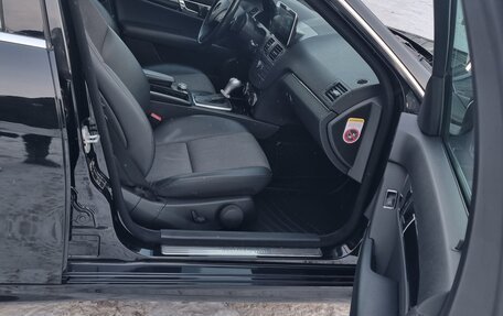 Mercedes-Benz C-Класс, 2010 год, 1 450 000 рублей, 9 фотография