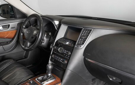 Infiniti QX70, 2014 год, 1 980 000 рублей, 7 фотография