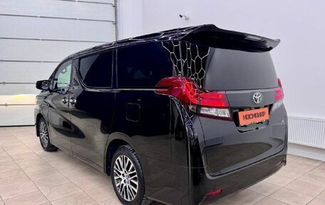 Toyota Alphard III, 2016 год, 4 450 000 рублей, 8 фотография
