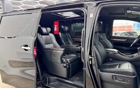 Toyota Alphard III, 2016 год, 4 450 000 рублей, 19 фотография