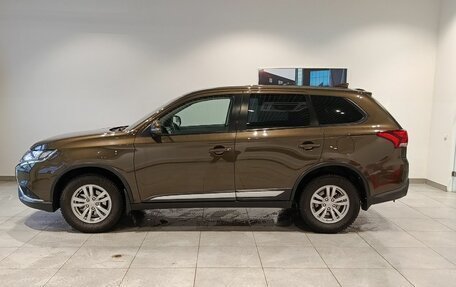 Mitsubishi Outlander III рестайлинг 3, 2019 год, 2 302 000 рублей, 8 фотография