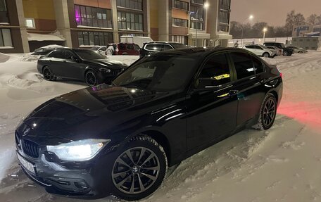 BMW 3 серия, 2017 год, 2 450 000 рублей, 1 фотография