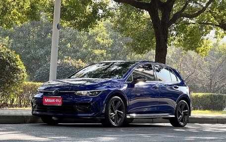 Volkswagen Golf VIII, 2023 год, 1 310 205 рублей, 1 фотография