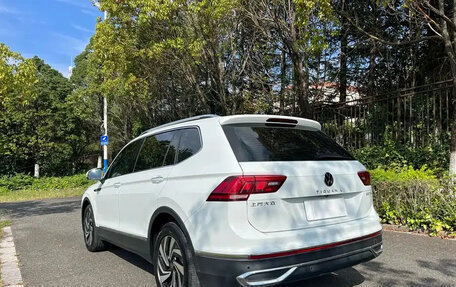 Volkswagen Tiguan II, 2023 год, 2 149 450 рублей, 4 фотография