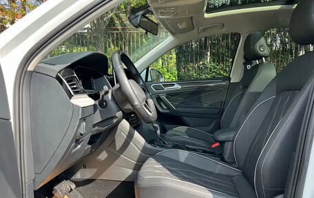 Volkswagen Tiguan II, 2023 год, 2 149 450 рублей, 10 фотография