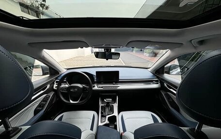 Geely Emgrand, 2022 год, 1 050 000 рублей, 9 фотография