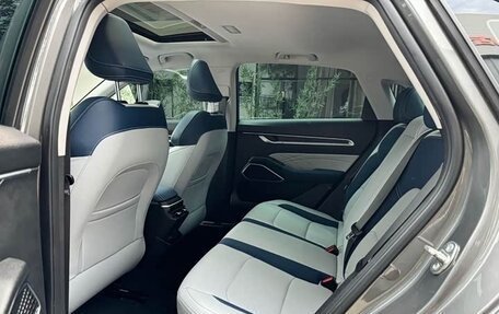 Geely Emgrand, 2022 год, 1 050 000 рублей, 13 фотография