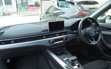 Audi A4, 2019 год, 1 730 000 рублей, 8 фотография