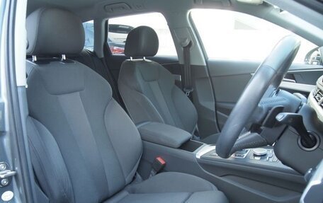 Audi A4, 2019 год, 1 730 000 рублей, 18 фотография