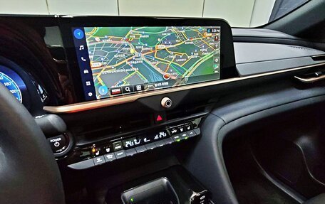 Toyota Crown, 2025 год, 5 990 099 рублей, 8 фотография