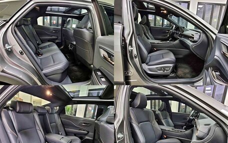 Toyota Crown, 2025 год, 5 990 099 рублей, 16 фотография