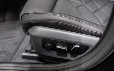 BMW 5 серия, 2025 год, 13 000 000 рублей, 16 фотография