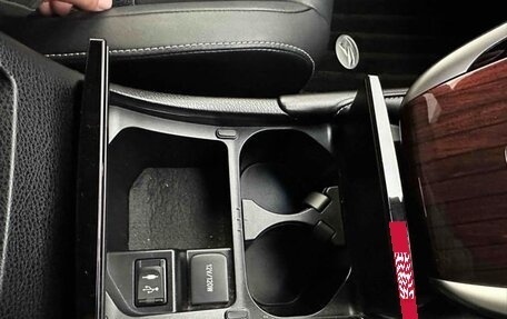 Toyota Harrier, 2015 год, 2 080 000 рублей, 24 фотография