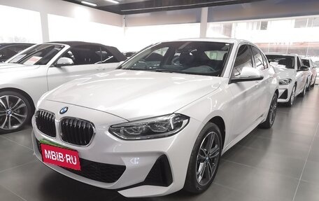 BMW 1 серия, 2022 год, 1 339 707 рублей, 1 фотография