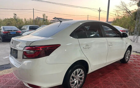 Toyota Vios III, 2022 год, 1 320 000 рублей, 2 фотография