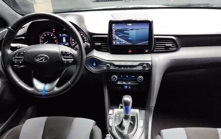 Hyundai Veloster II, 2018 год, 1 250 008 рублей, 5 фотография