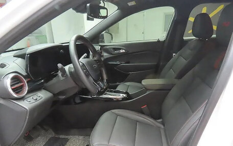 Chevrolet Trax, 2024 год, 1 700 000 рублей, 5 фотография