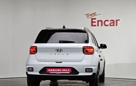 Hyundai Venue I, 2023 год, 1 790 000 рублей, 10 фотография