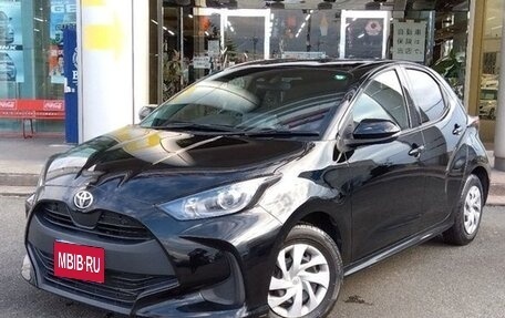 Toyota Yaris, 2023 год, 1 150 000 рублей, 1 фотография