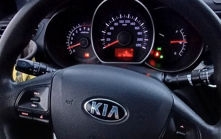 KIA Rio III рестайлинг, 2013 год, 1 100 000 рублей, 6 фотография