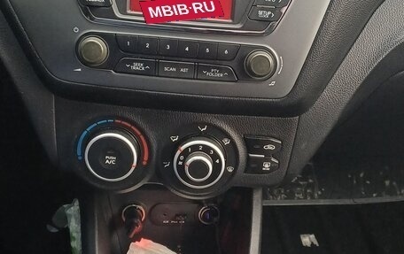 KIA Rio III рестайлинг, 2013 год, 1 100 000 рублей, 16 фотография