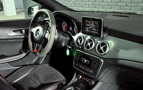 Mercedes-Benz CLA AMG, 2014 год, 2 100 000 рублей, 15 фотография