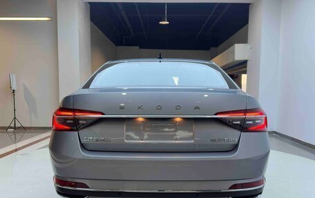 Skoda Superb III рестайлинг, 2022 год, 1 961 707 рублей, 5 фотография
