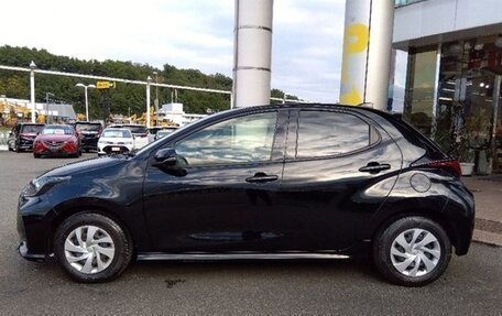 Toyota Yaris, 2023 год, 1 150 000 рублей, 5 фотография