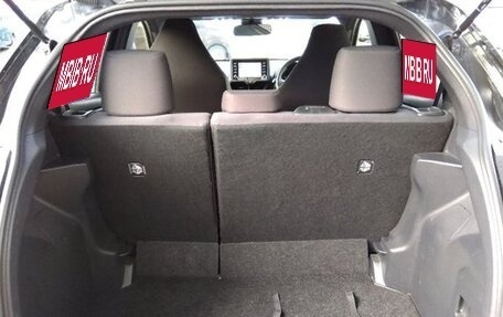 Toyota Yaris, 2023 год, 1 150 000 рублей, 6 фотография