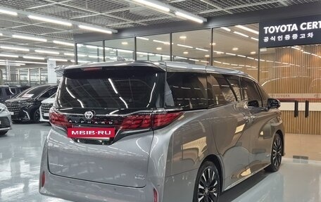 Toyota Alphard, 2025 год, 11 476 027 рублей, 3 фотография