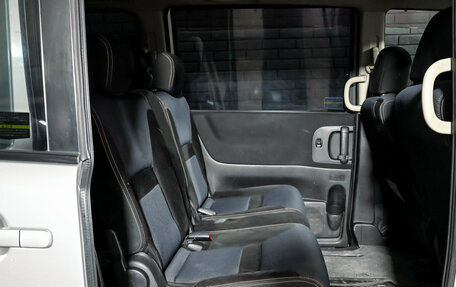 Nissan Serena III, 2010 год, 1 150 000 рублей, 17 фотография