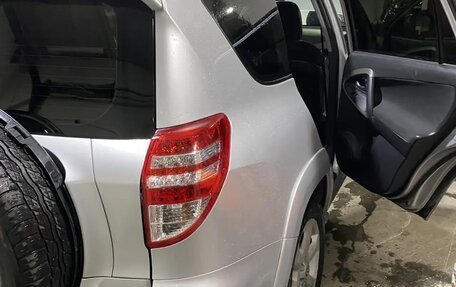 Toyota RAV4, 2011 год, 1 490 000 рублей, 1 фотография