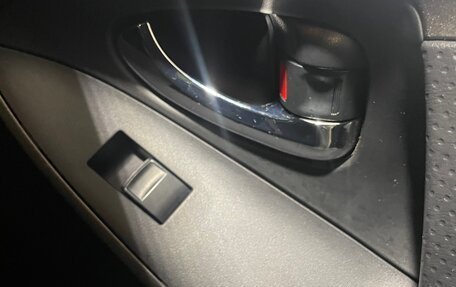 Toyota RAV4, 2011 год, 1 490 000 рублей, 32 фотография